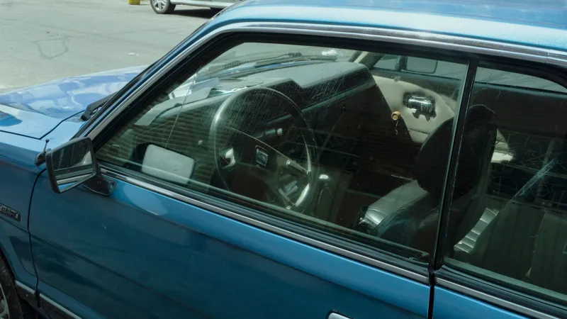 Mirrors, Instinct, and the Forgotten Skill of Knowing Where Your Car Ends