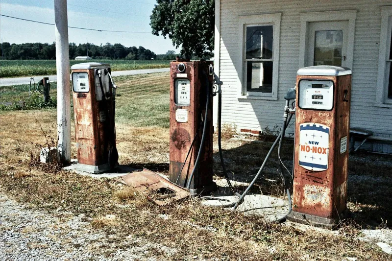 When Every Gas Station Was a Library: How America's Free Map Culture Vanished Overnight